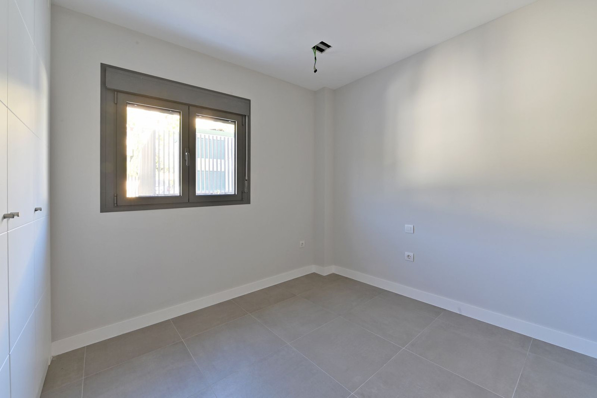 Se vende Apartamento Planta Media de 3 dormitorios en Costa Del Sol, Málaga, España