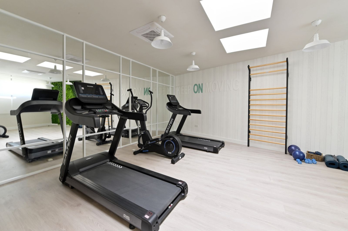 Se vende Apartamento Planta Media de 3 dormitorios en Costa Del Sol, Málaga, España