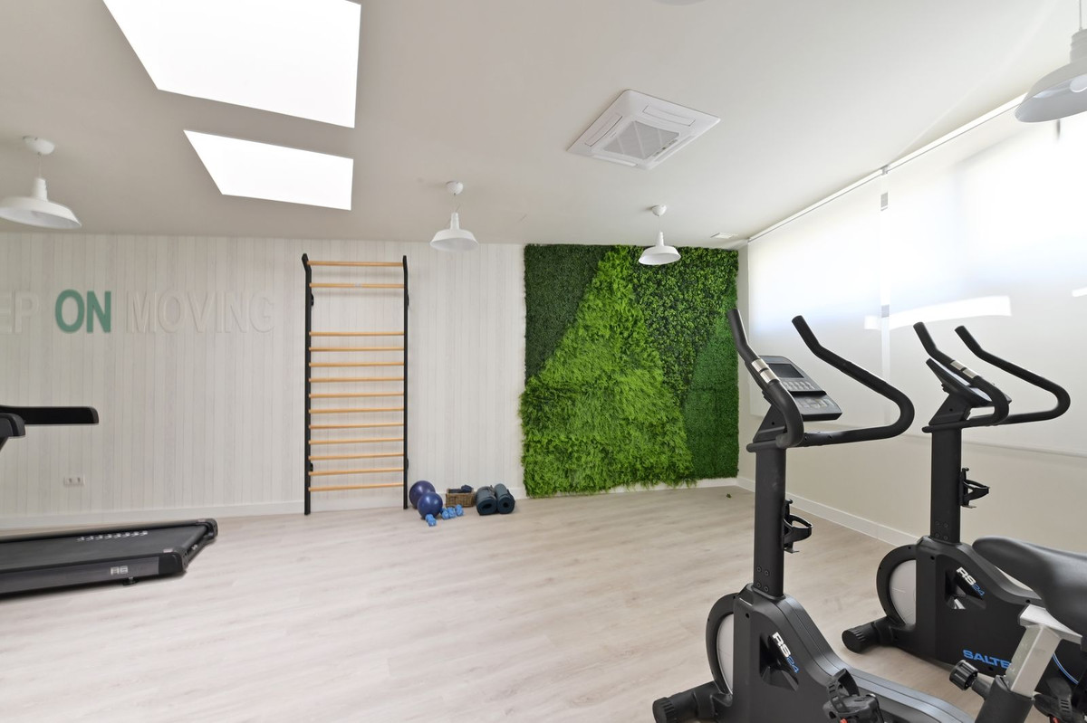 Se vende Apartamento Planta Media de 3 dormitorios en Costa Del Sol, Málaga, España