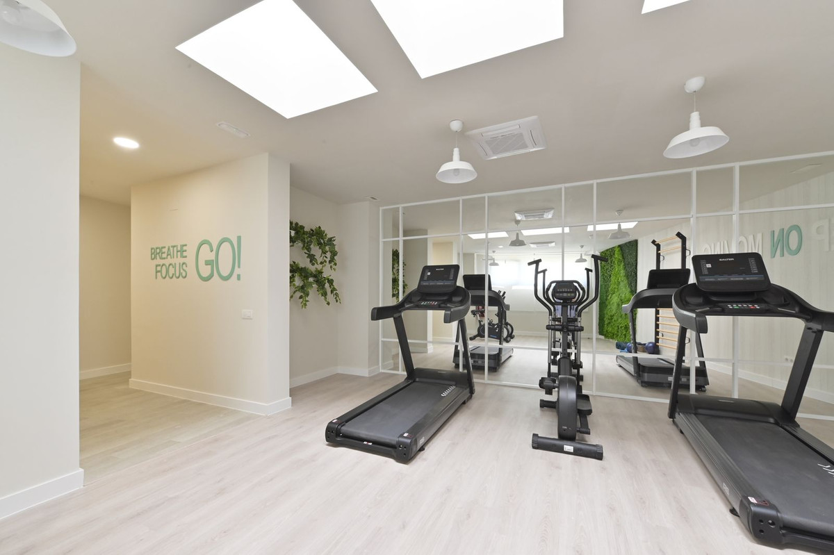 Se vende Apartamento Planta Media de 3 dormitorios en Costa Del Sol, Málaga, España