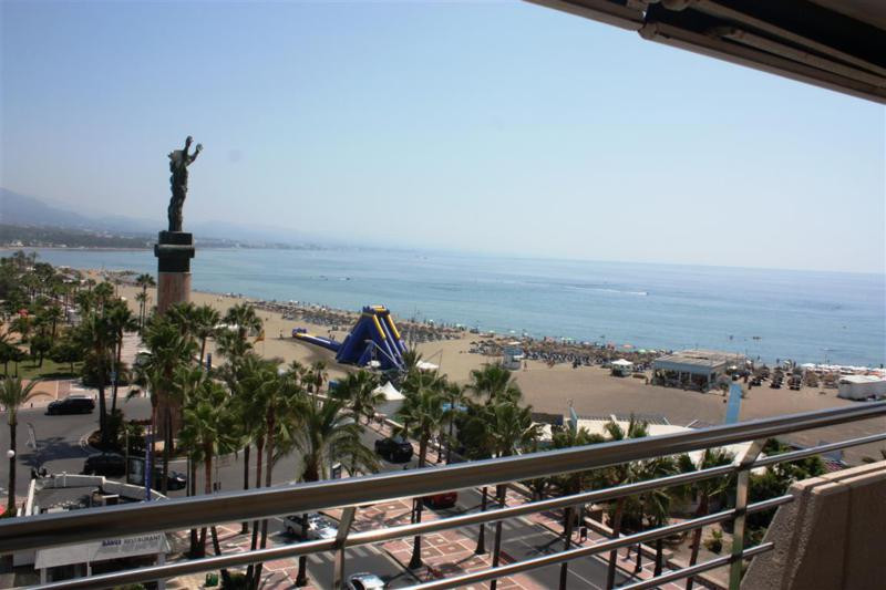 3 Bed Apartment for sale in Puerto Banús Costa Del Sol, Málaga, Spain