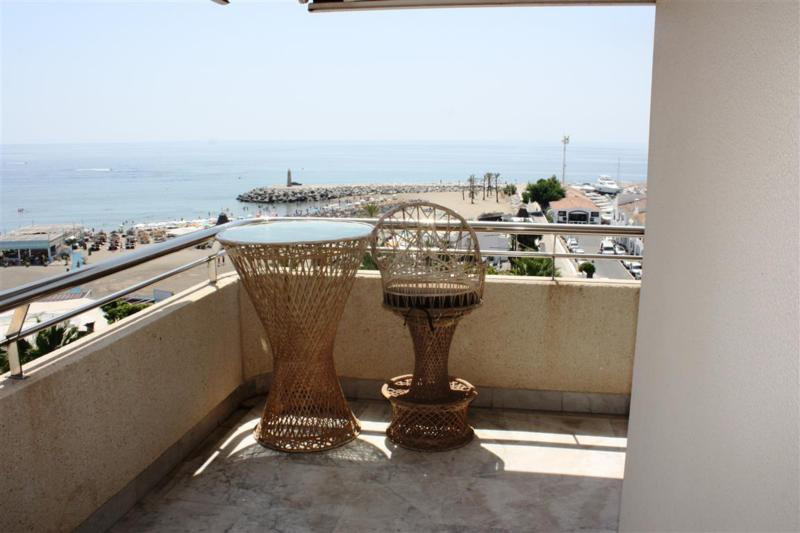 3 Bed Apartment for sale in Puerto Banús Costa Del Sol, Málaga, Spain