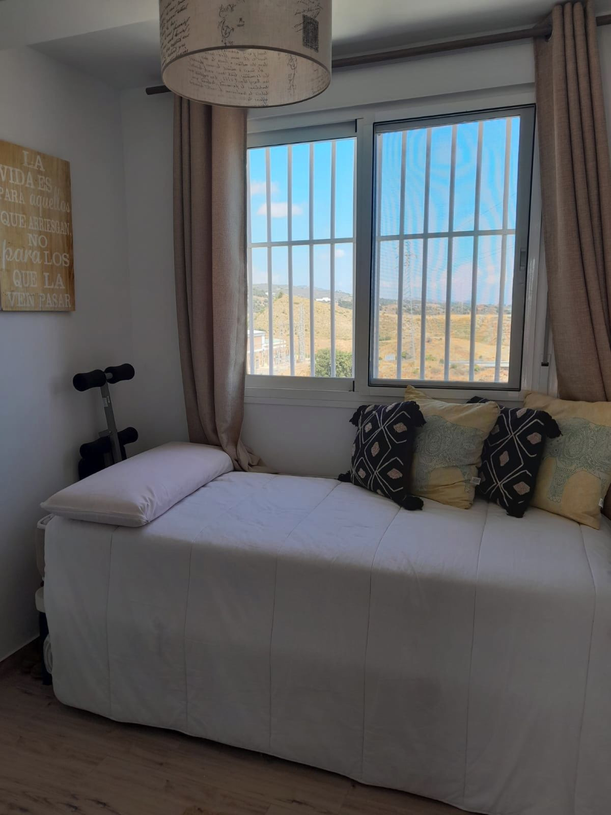 Se vende Villa - Chalet de 3 dormitorios en Costa Del Sol, Málaga, España
