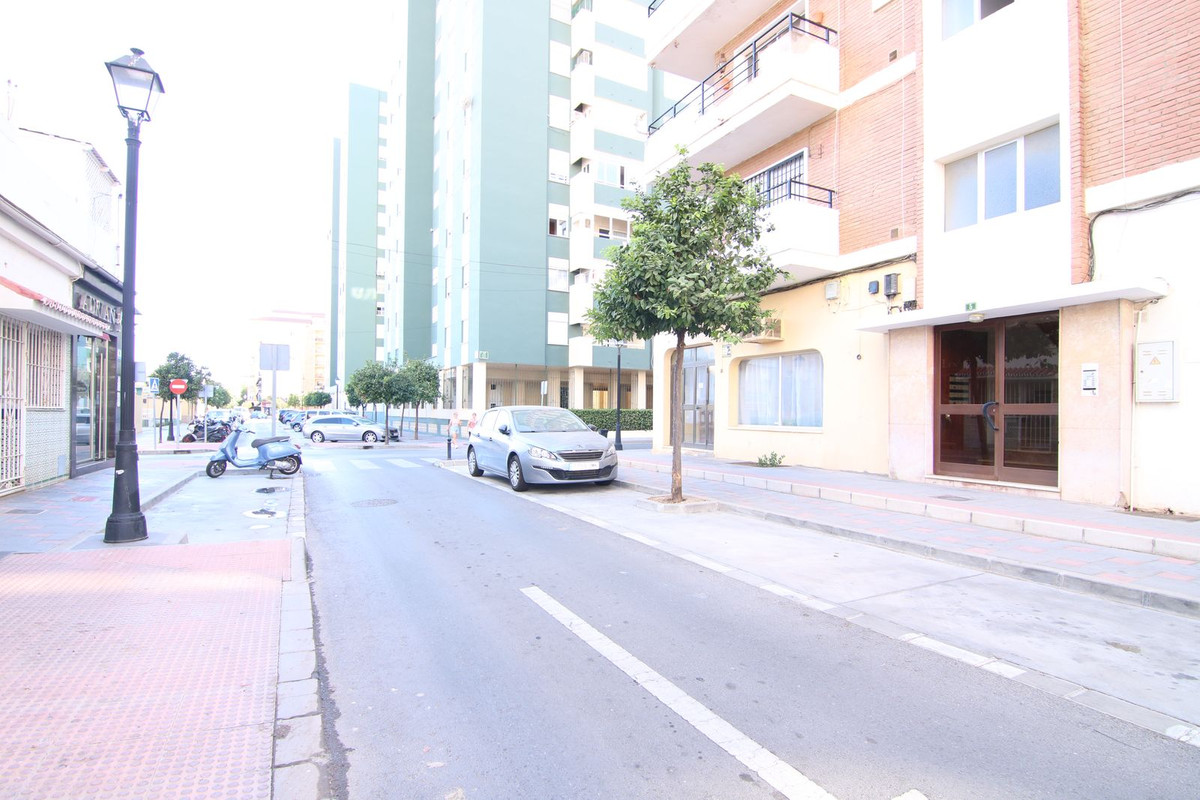 Commercial unit for sale in Fuengirola Costa Del Sol, Málaga, Spain