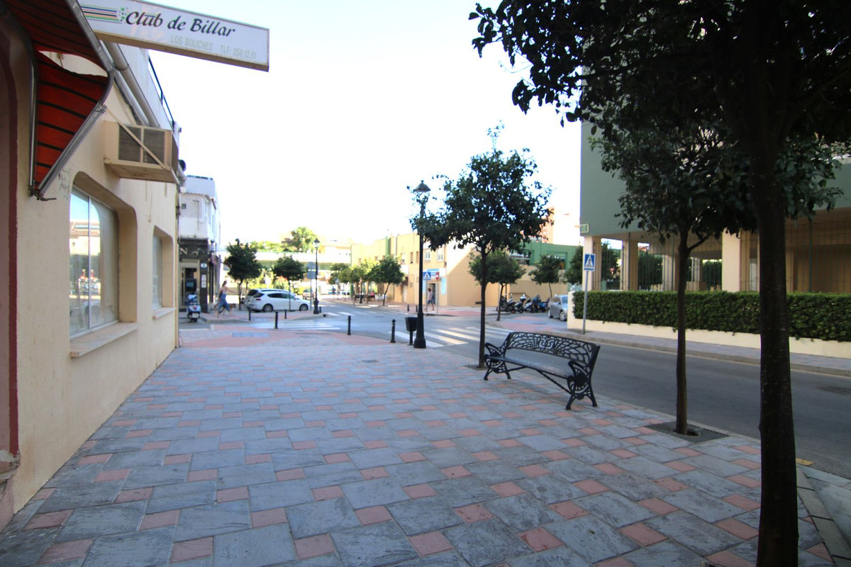 Commercial unit for sale in Fuengirola Costa Del Sol, Málaga, Spain