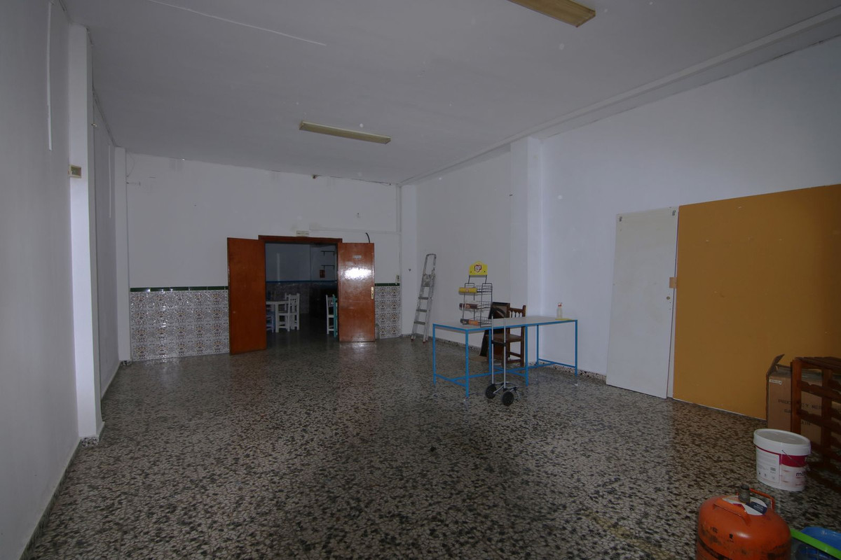 Commercial unit for sale in Fuengirola Costa Del Sol, Málaga, Spain