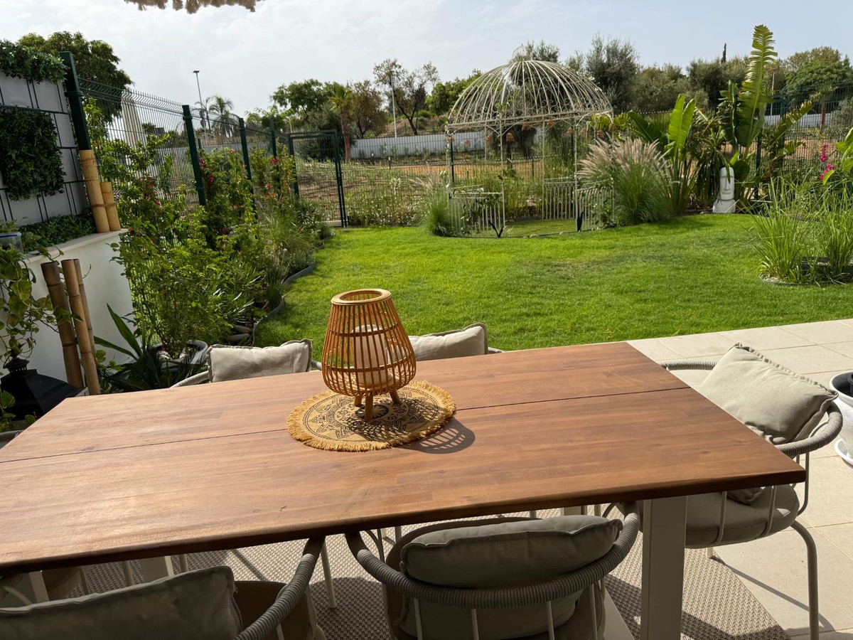 2 Bed Apartment for sale in Selwo Costa Del Sol, Málaga, Spain