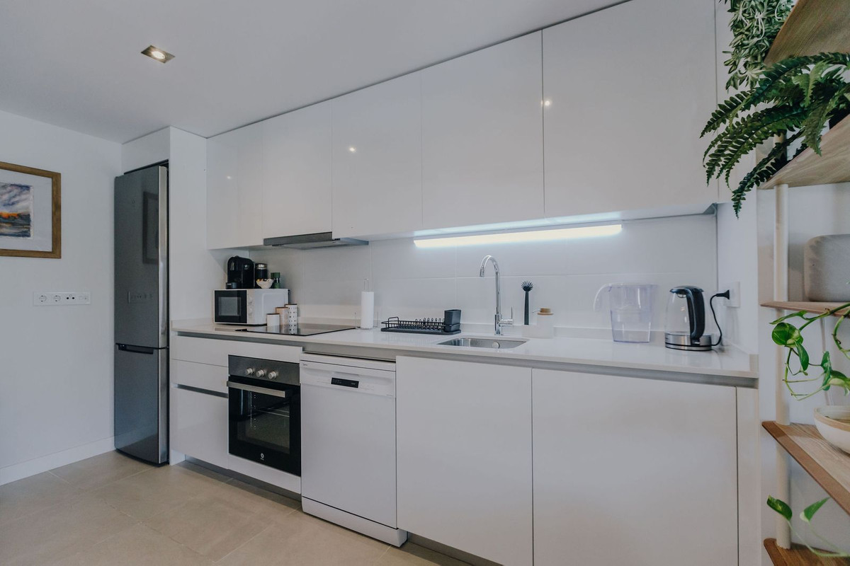 2 Bed Apartment for sale in Selwo Costa Del Sol, Málaga, Spain