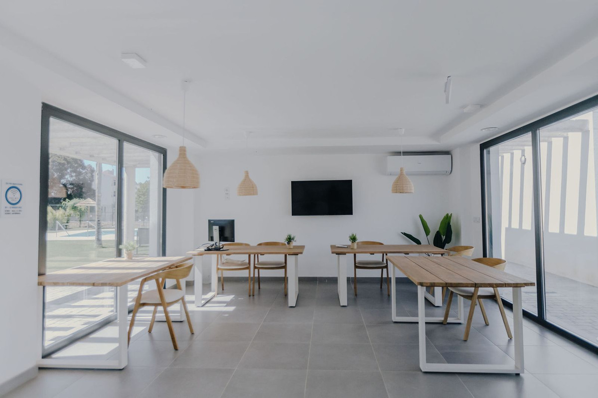 2 Bed Apartment for sale in Selwo Costa Del Sol, Málaga, Spain