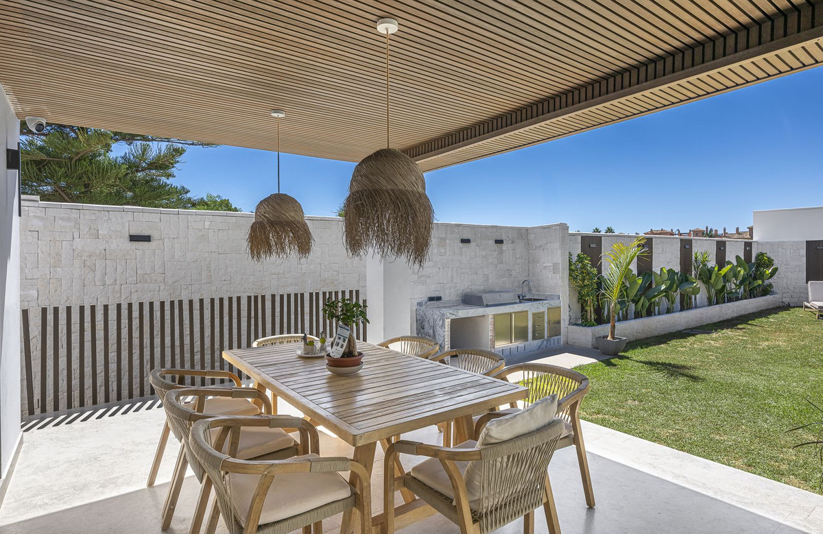 3 Bed Townhouse for sale in New Golden Mile Costa Del Sol, Málaga, Spain