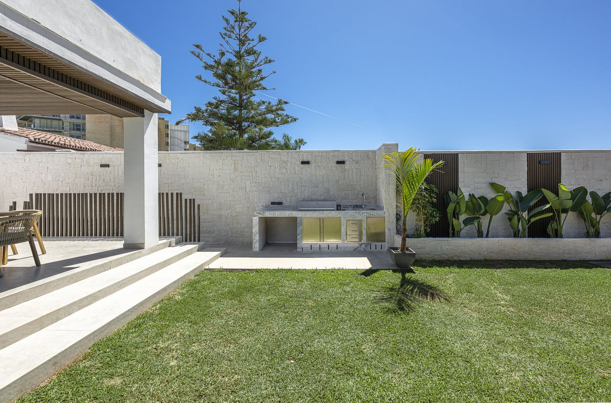 3 Bed Townhouse for sale in New Golden Mile Costa Del Sol, Málaga, Spain