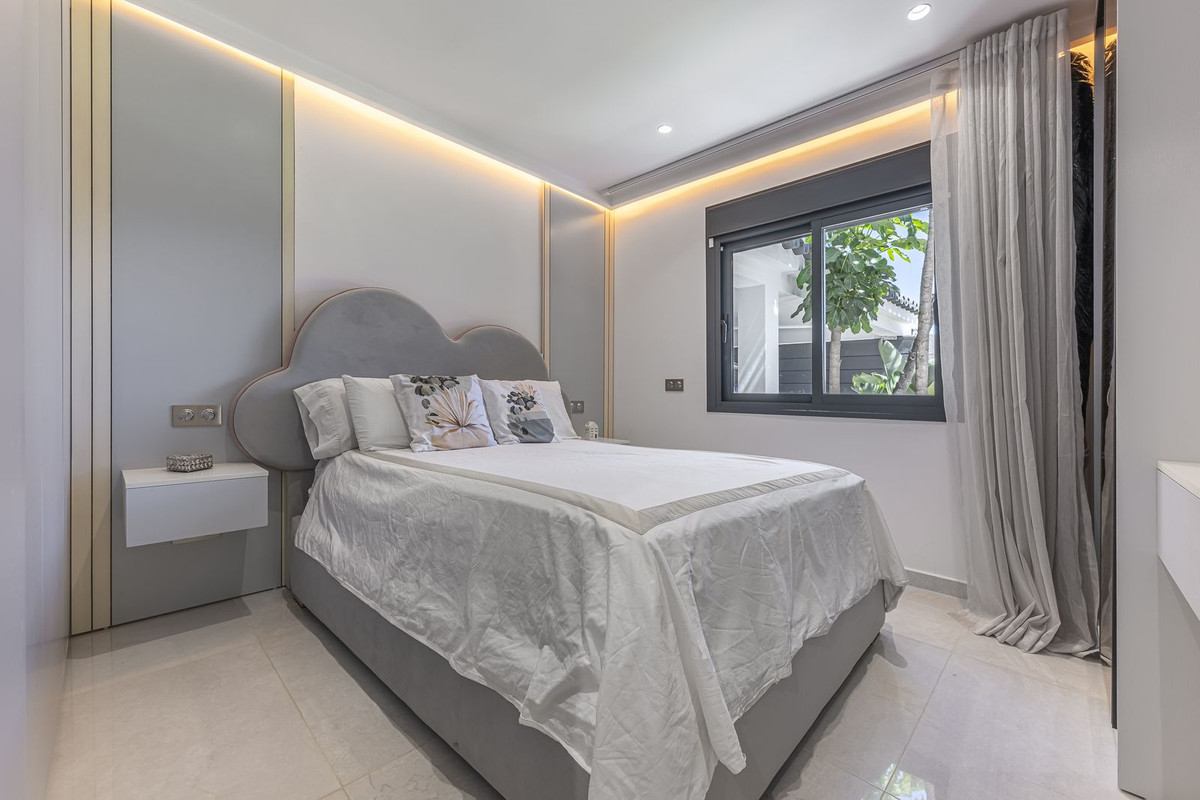 3 Bed Townhouse for sale in New Golden Mile Costa Del Sol, Málaga, Spain