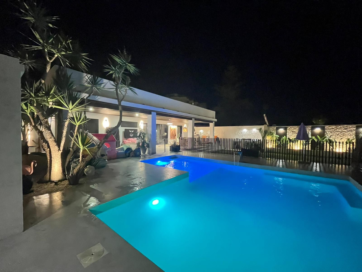 3 Bed Townhouse for sale in New Golden Mile Costa Del Sol, Málaga, Spain