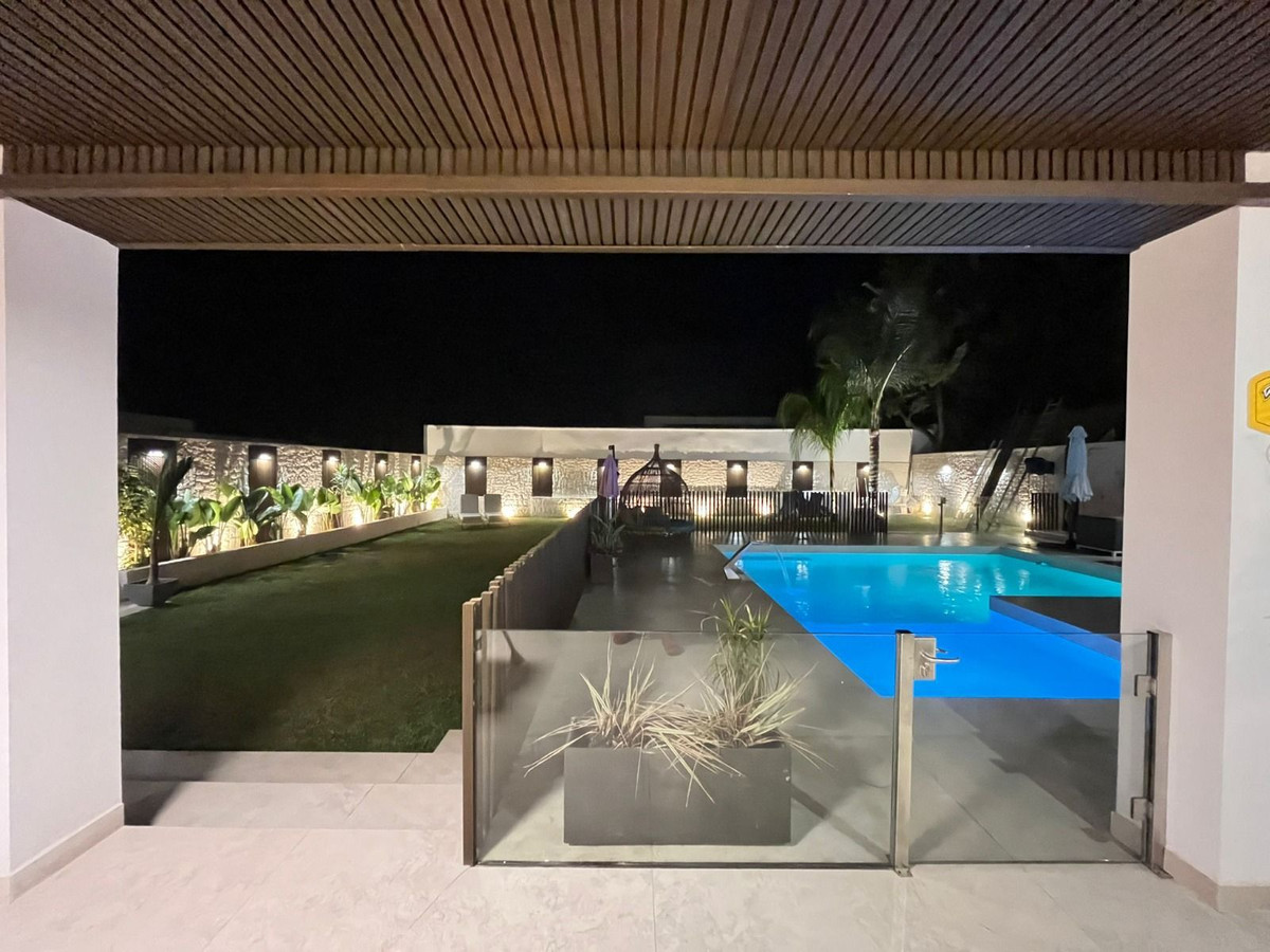 3 Bed Townhouse for sale in New Golden Mile Costa Del Sol, Málaga, Spain