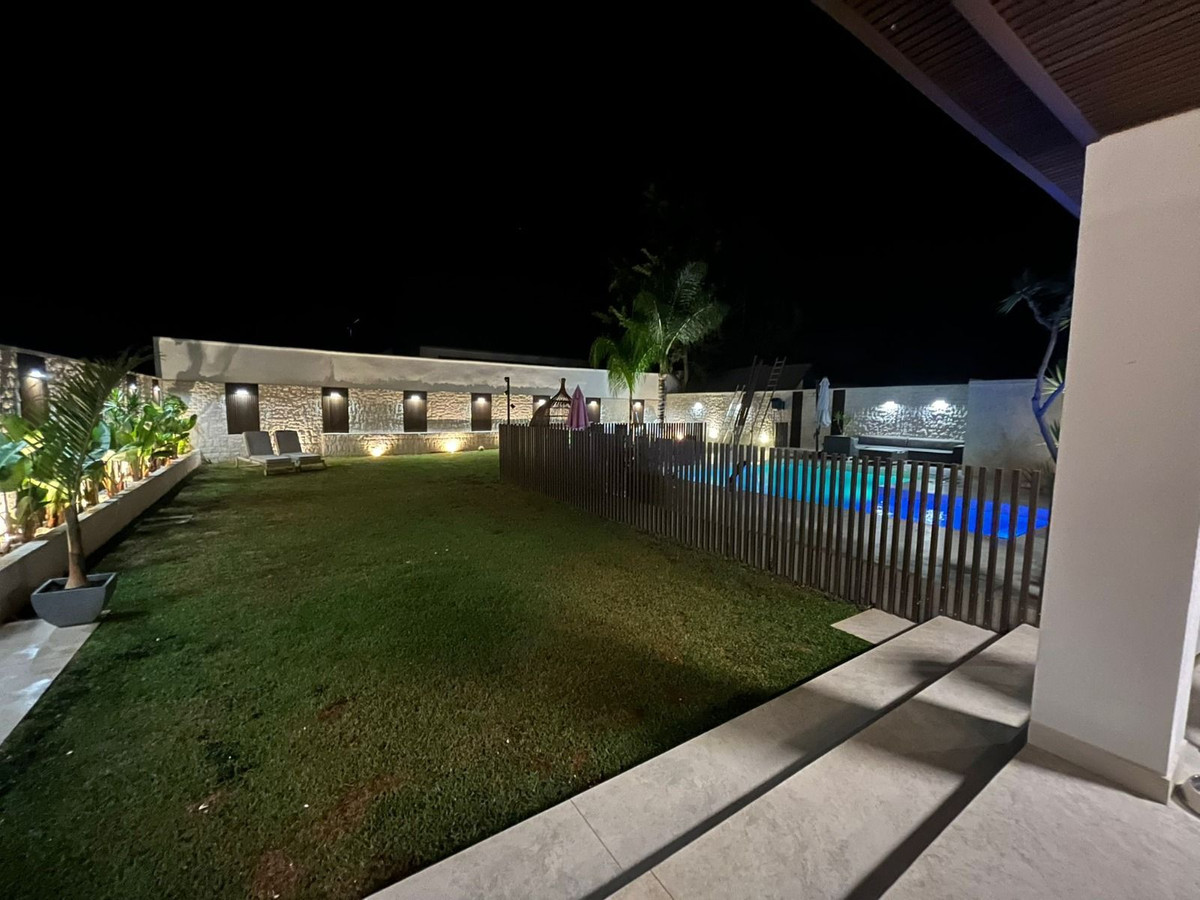 3 Bed Townhouse for sale in New Golden Mile Costa Del Sol, Málaga, Spain