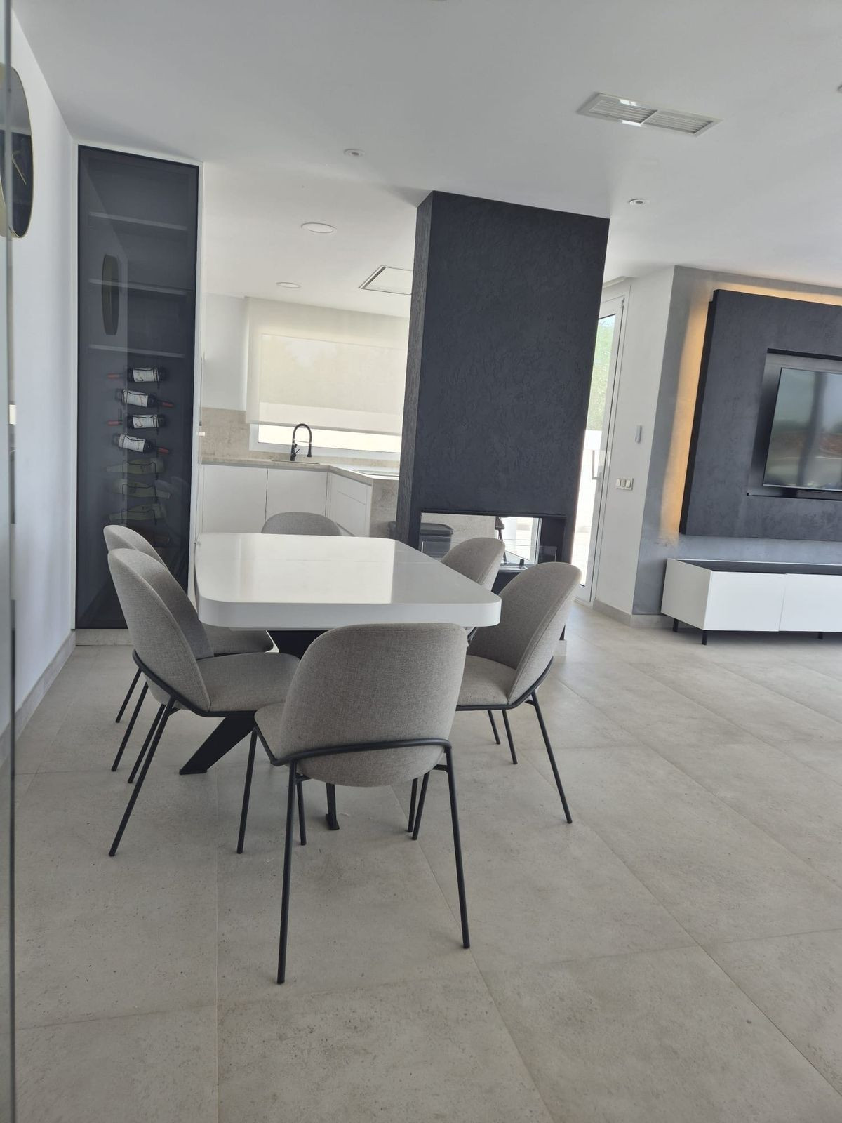 Se vende Villa - Chalet de 4 dormitorios en Costa Del Sol, Cadiz, España