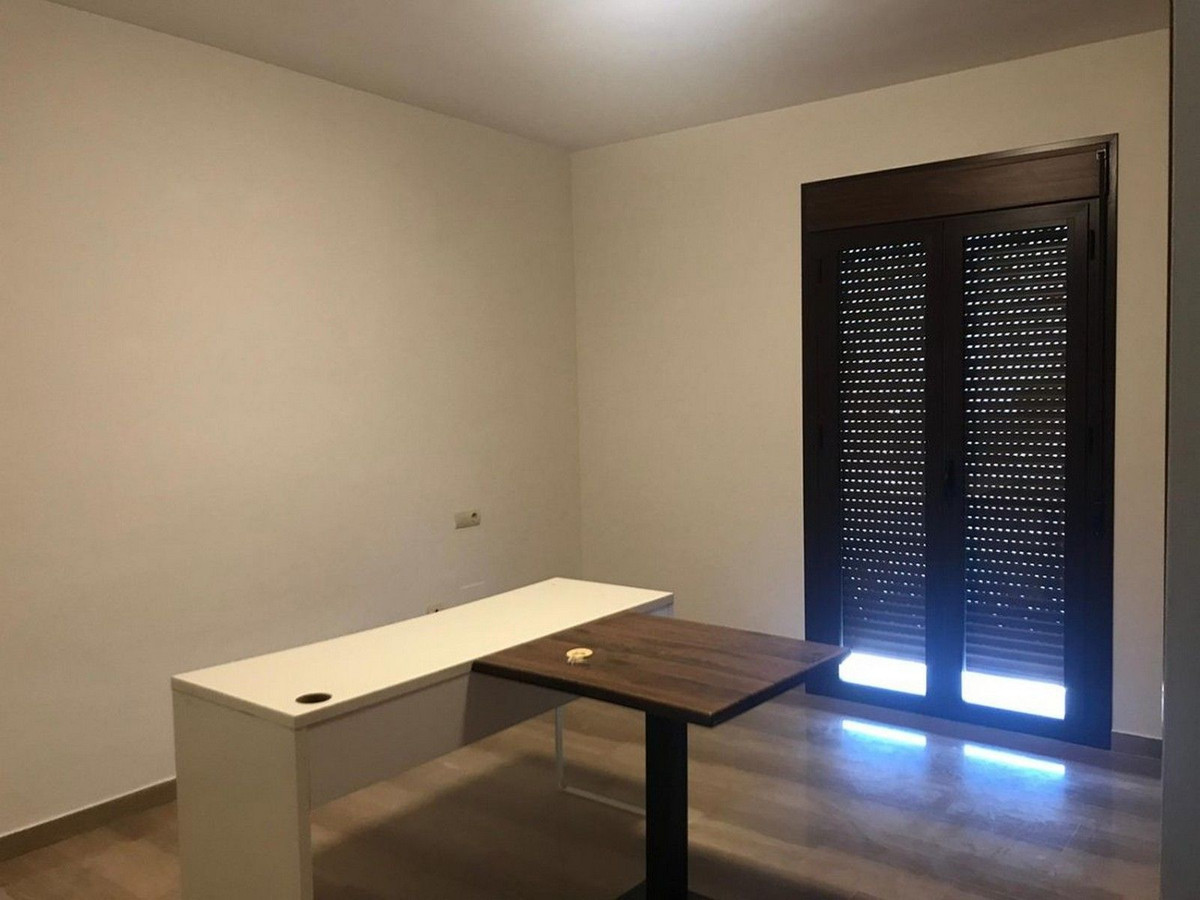 Se vende Pareada de 4 dormitorios en Costa Del Sol, Málaga, España
