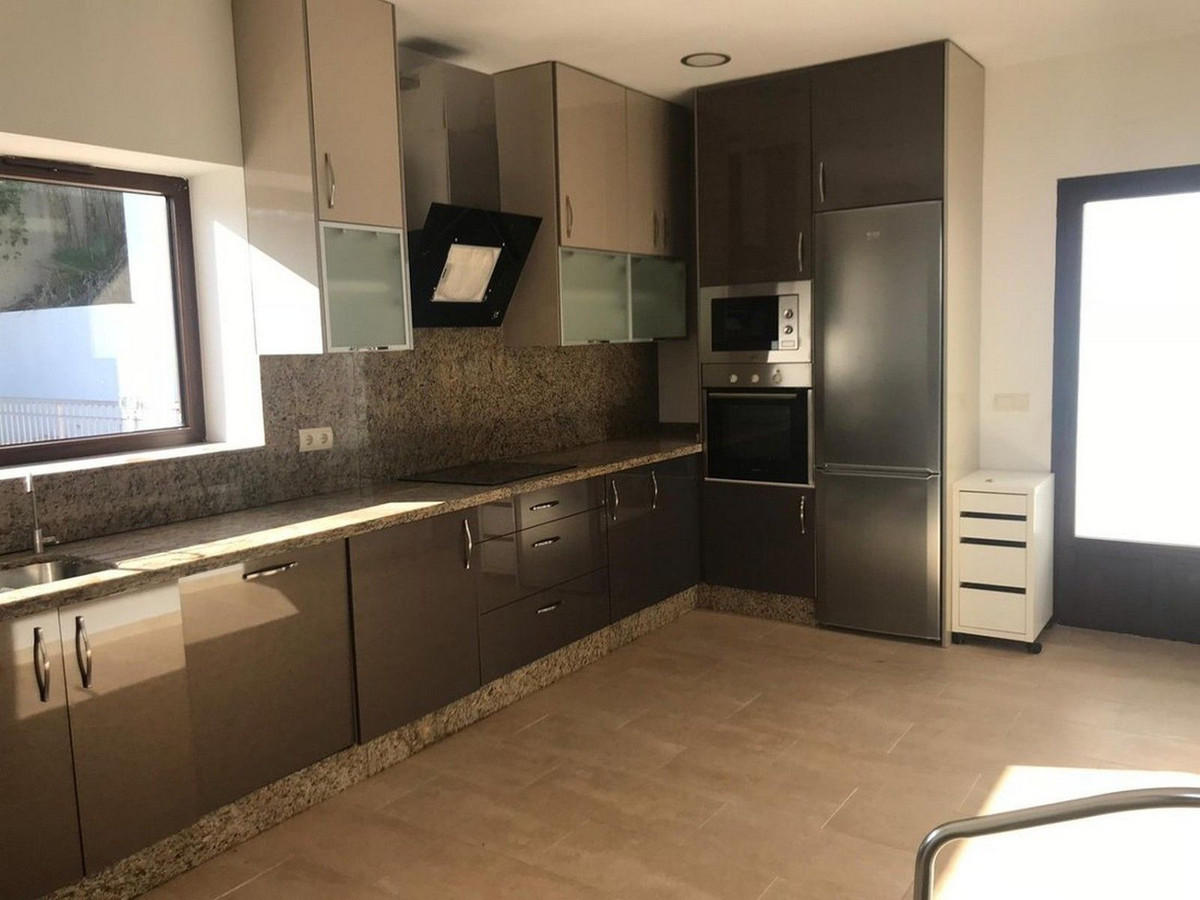 Se vende Pareada de 4 dormitorios en Costa Del Sol, Málaga, España