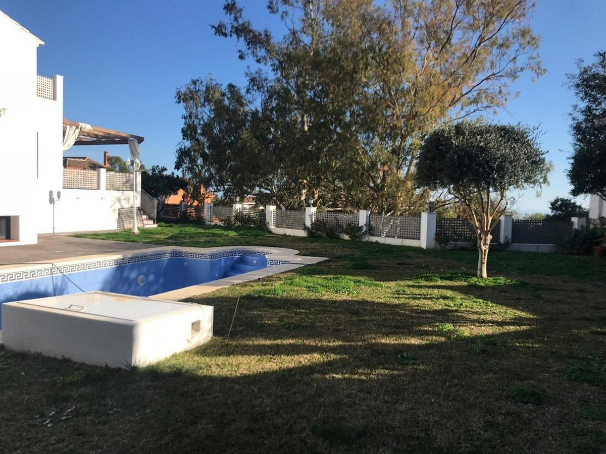 Se vende Pareada de 4 dormitorios en Costa Del Sol, Málaga, España