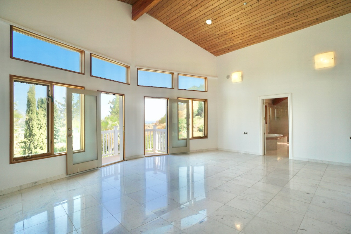 Se vende Villa - Chalet de 5 dormitorios en Costa Del Sol, Málaga, España