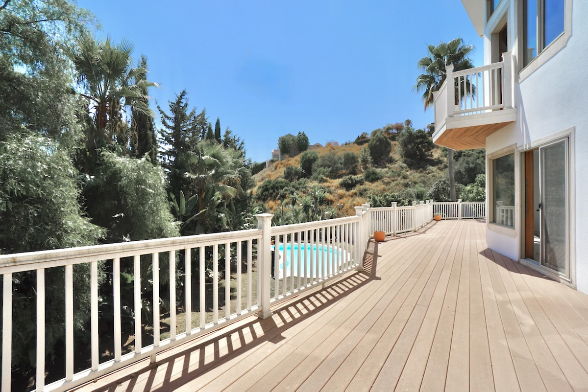 Se vende Villa - Chalet de 5 dormitorios en Costa Del Sol, Málaga, España