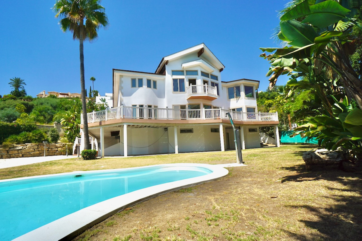 Se vende Villa - Chalet de 5 dormitorios en Costa Del Sol, Málaga, España