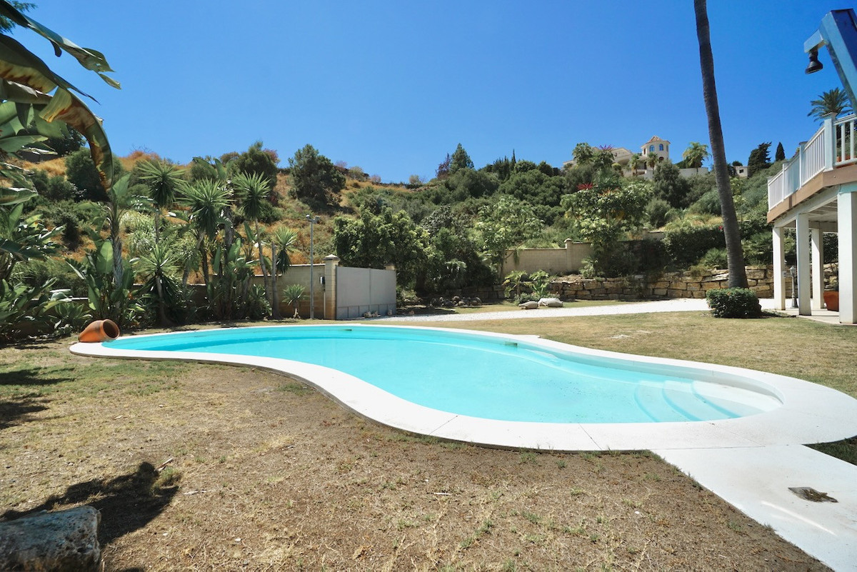 Se vende Villa - Chalet de 5 dormitorios en Costa Del Sol, Málaga, España