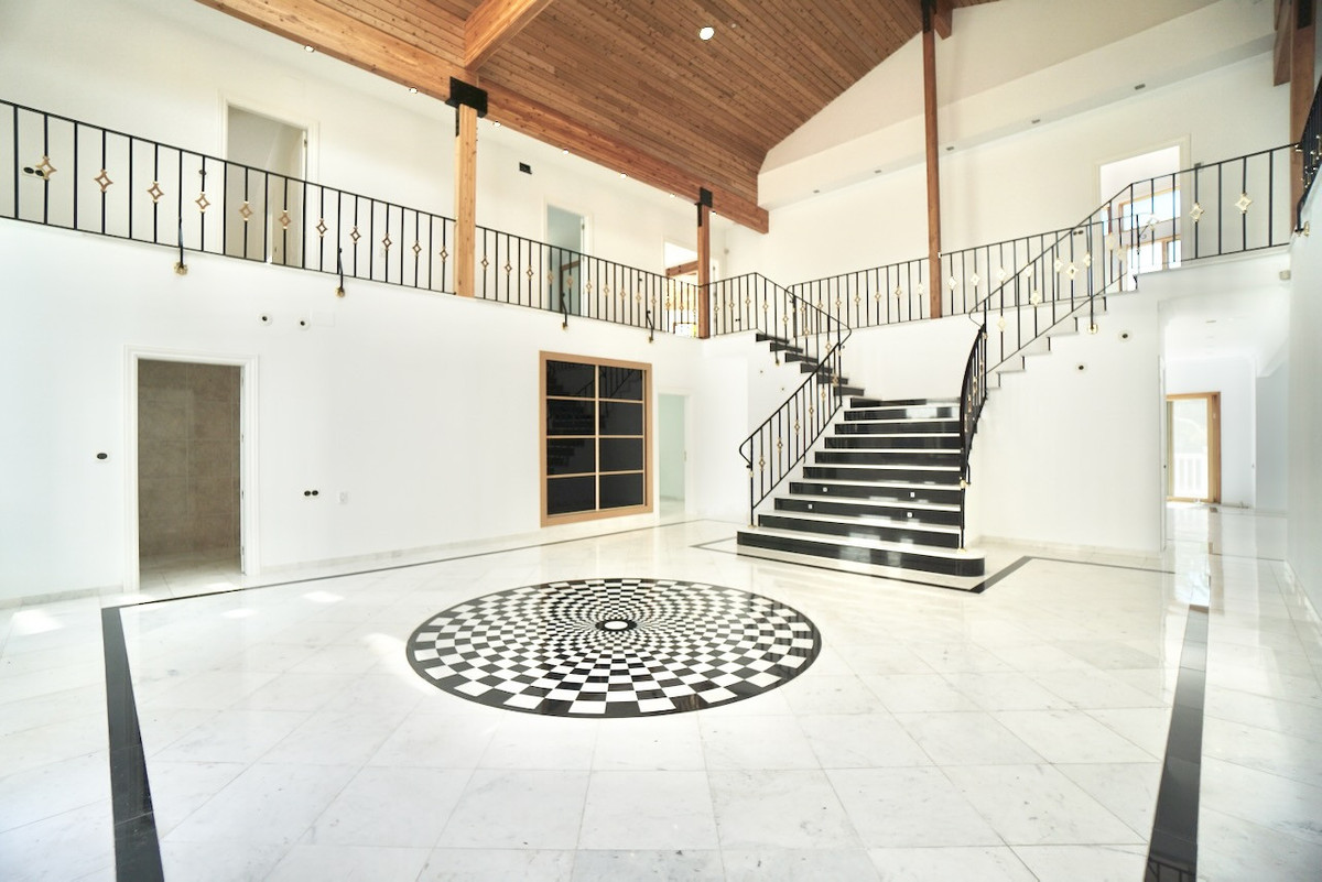 Se vende Villa - Chalet de 5 dormitorios en Costa Del Sol, Málaga, España