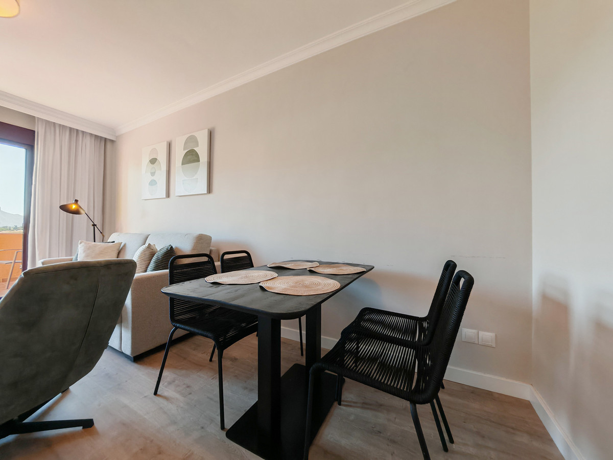 2 Bed Apartment for sale in Benahavís Costa Del Sol, Málaga, Spain