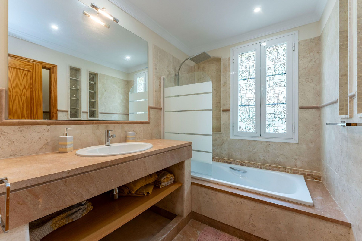 3 Bed Townhouse for sale in Mijas Costa Del Sol, Málaga, Spain