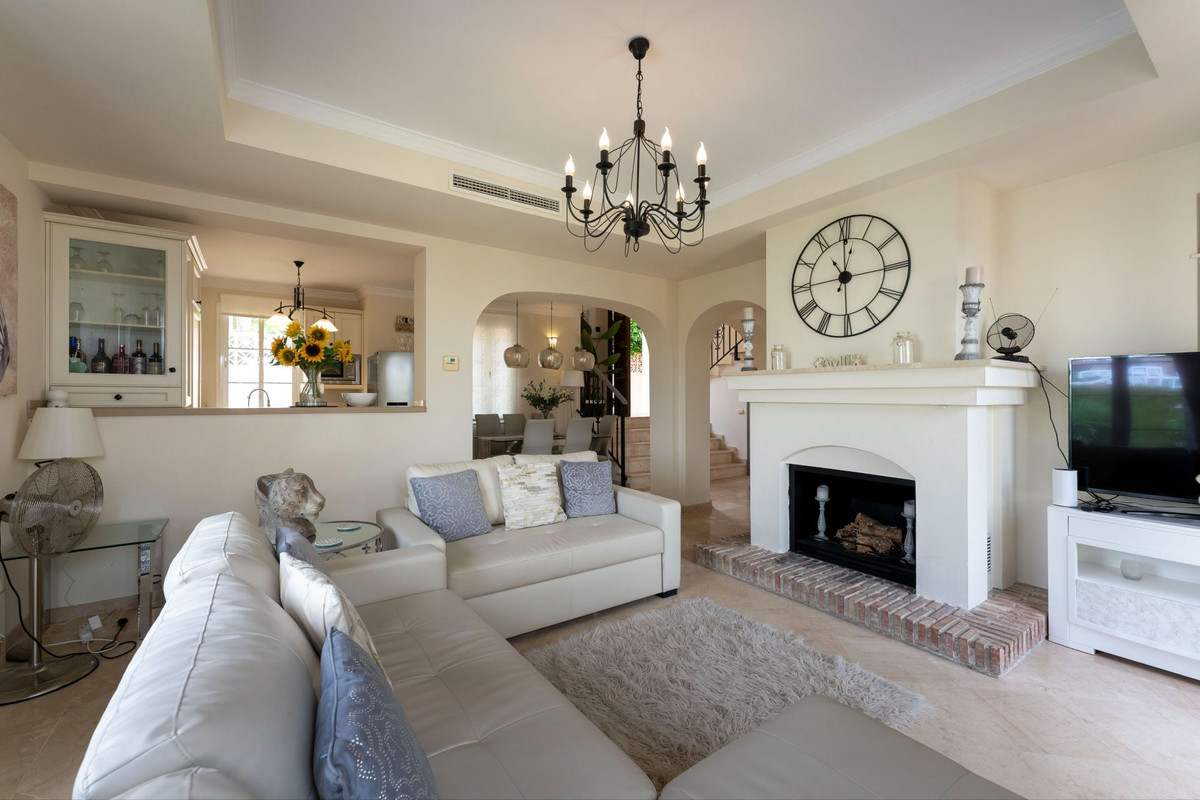 3 Bed Townhouse for sale in Mijas Costa Del Sol, Málaga, Spain