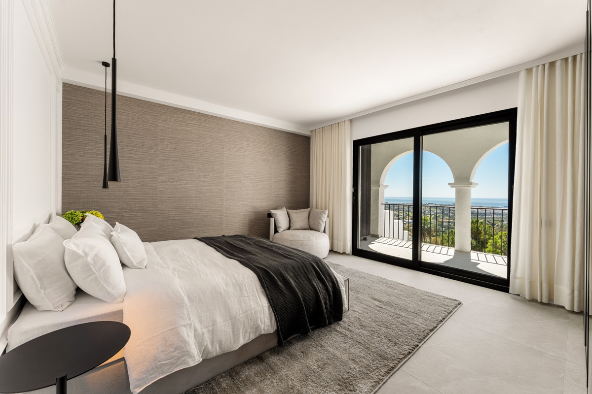 3 Bed Apartment for sale in Benahavís Costa Del Sol, Málaga, Spain