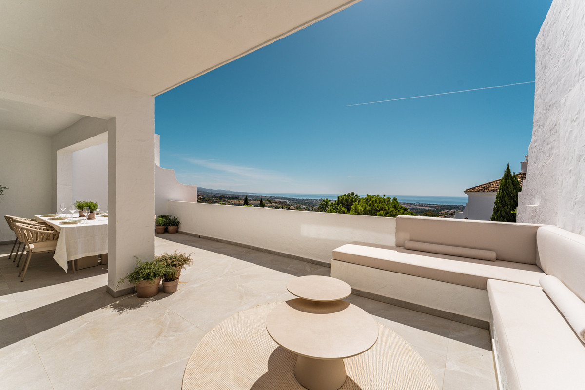 3 Bed Apartment for sale in Benahavís Costa Del Sol, Málaga, Spain