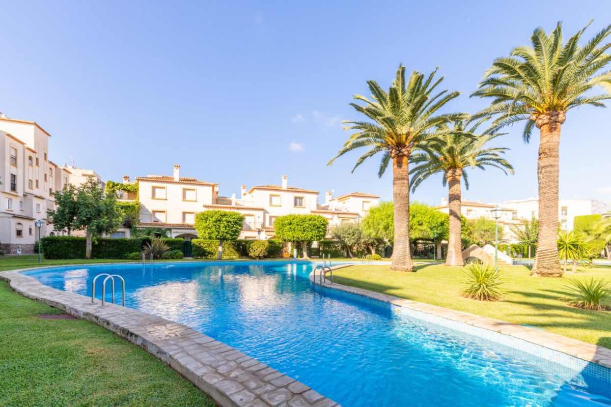 Se vende Adosada de 3 dormitorios en Costa Blanca, Alicante, España