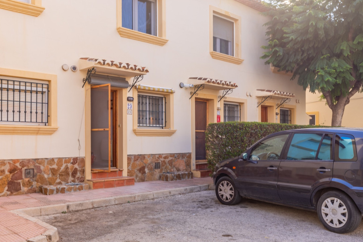 Se vende Adosada de 3 dormitorios en Costa Blanca, Alicante, España