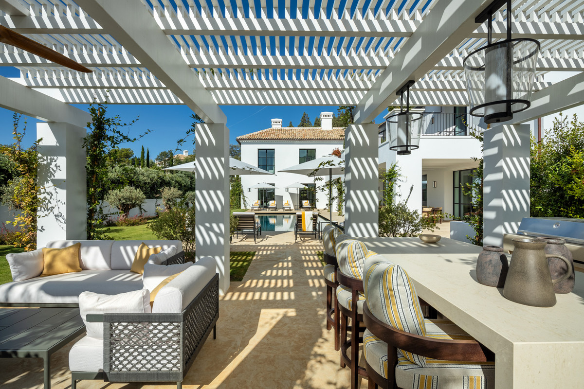 Se vende Villa - Chalet de 6 dormitorios en Costa Del Sol, Málaga, España
