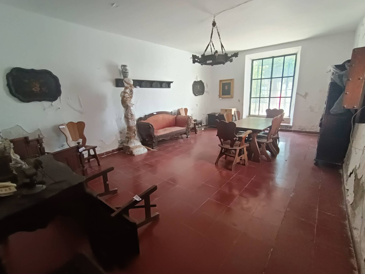 8 Bed Townhouse for sale in Ronda Costa Del Sol, Málaga, Spain