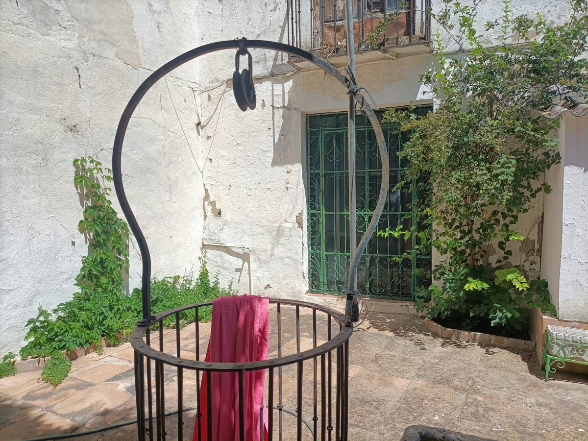 8 Bed Townhouse for sale in Ronda Costa Del Sol, Málaga, Spain
