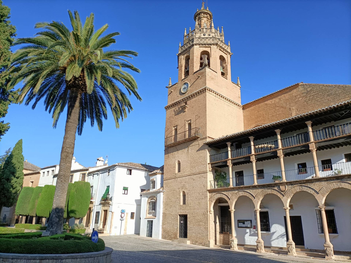 8 Bed Townhouse for sale in Ronda Costa Del Sol, Málaga, Spain