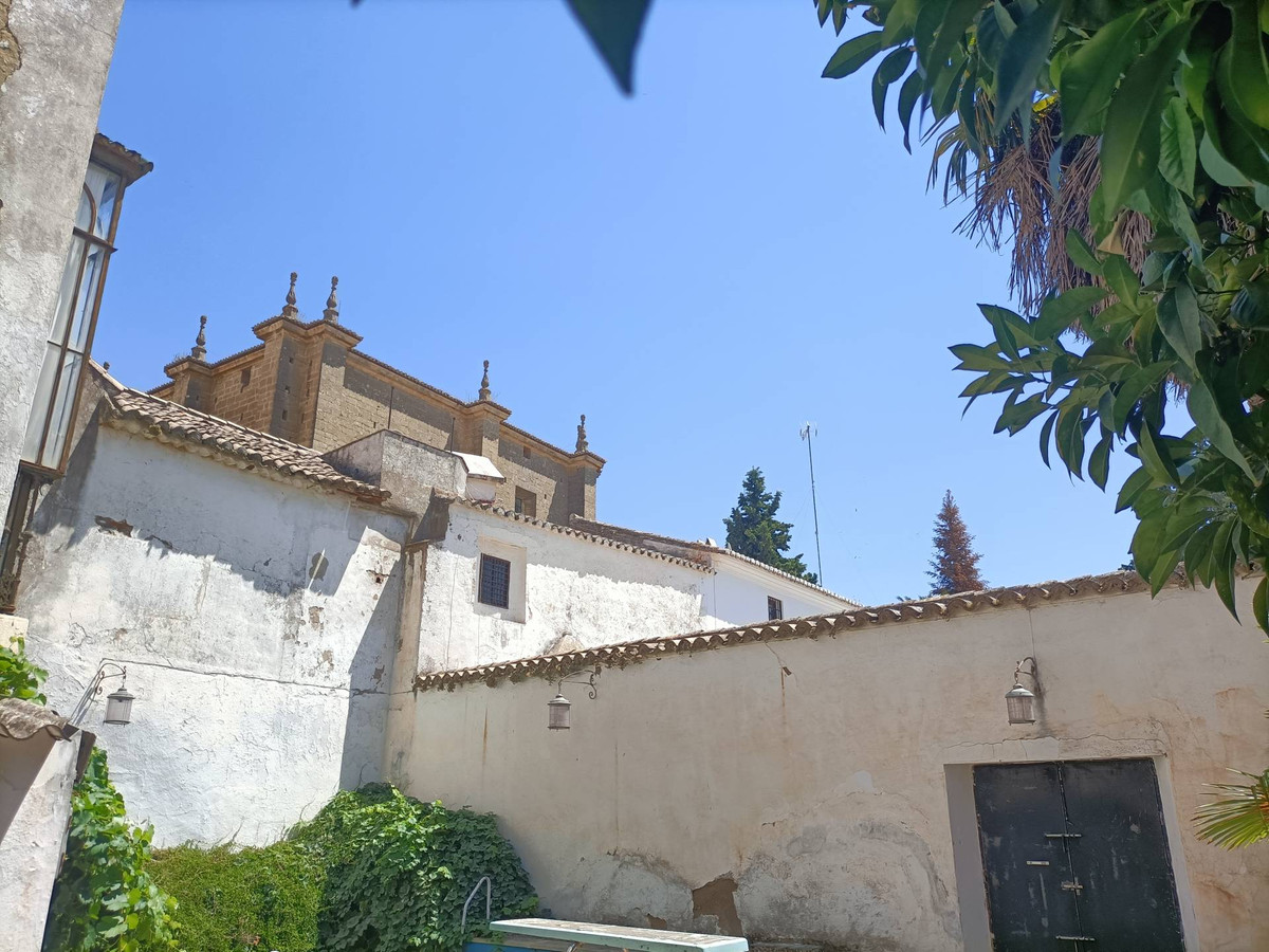8 Bed Townhouse for sale in Ronda Costa Del Sol, Málaga, Spain
