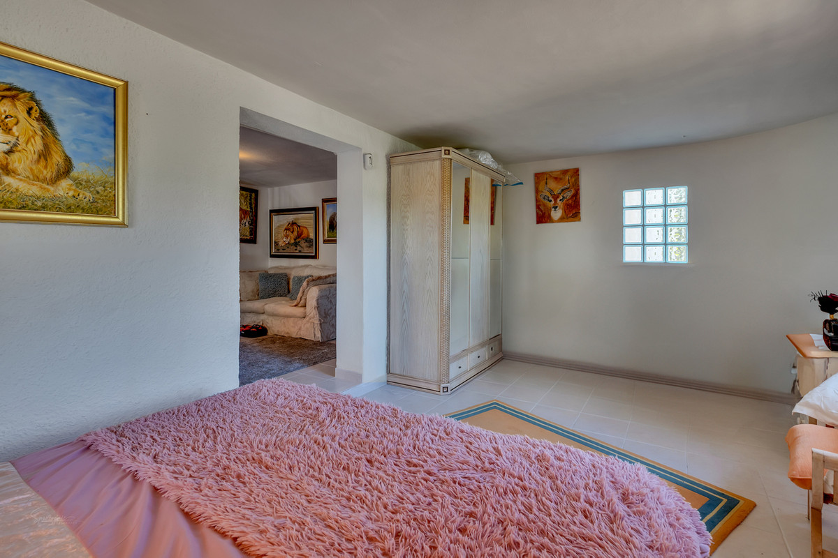 Se vende Villa - Chalet de 4 dormitorios en Costa Blanca, Alicante, España