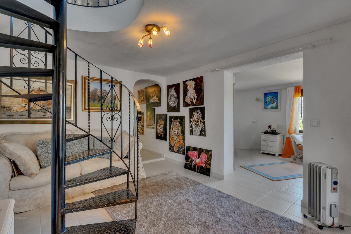 Se vende Villa - Chalet de 4 dormitorios en Costa Blanca, Alicante, España