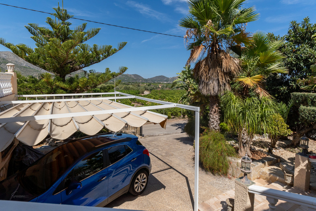 Se vende Villa - Chalet de 4 dormitorios en Costa Blanca, Alicante, España