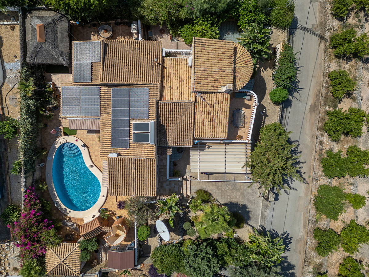 Se vende Villa - Chalet de 4 dormitorios en Costa Blanca, Alicante, España