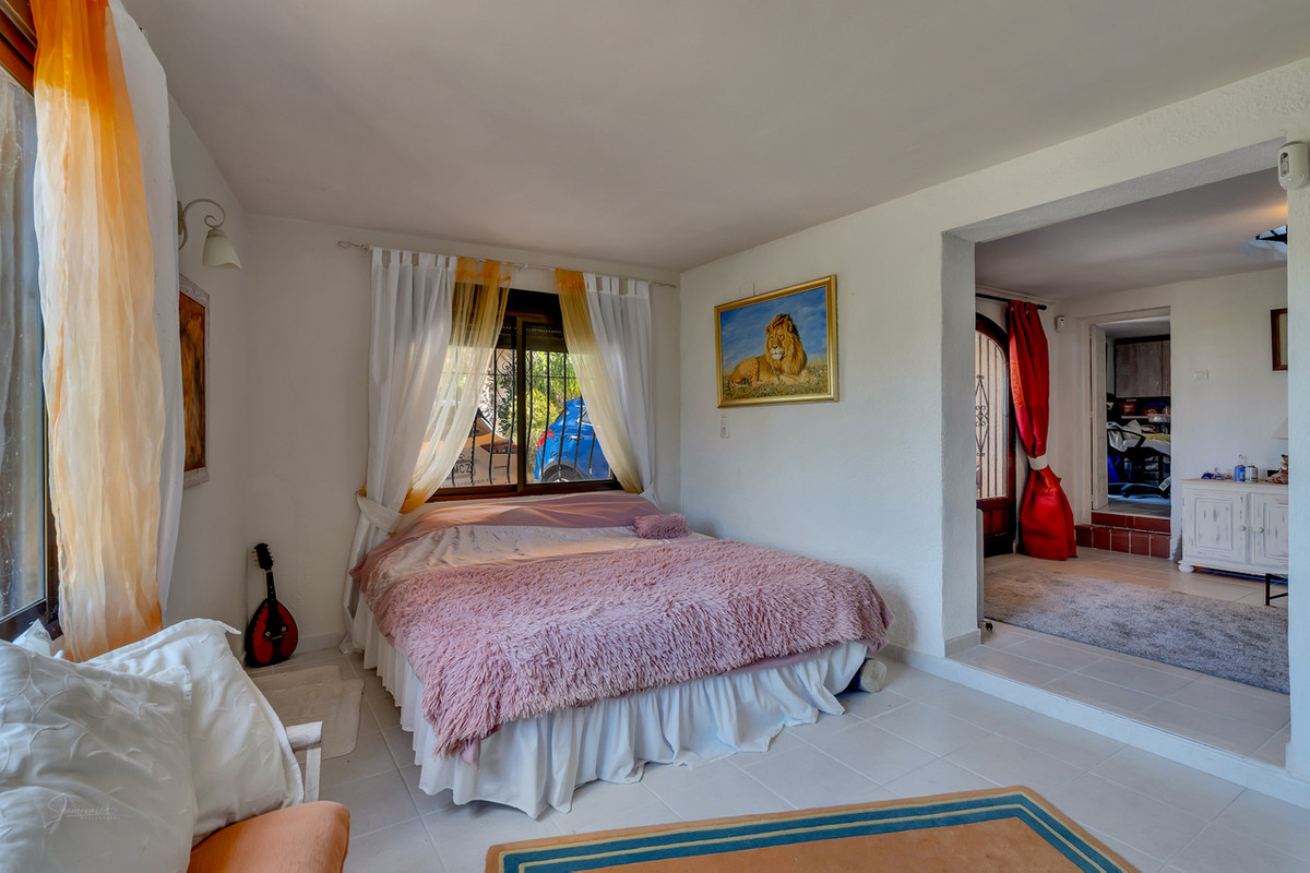 Se vende Villa - Chalet de 4 dormitorios en Costa Blanca, Alicante, España