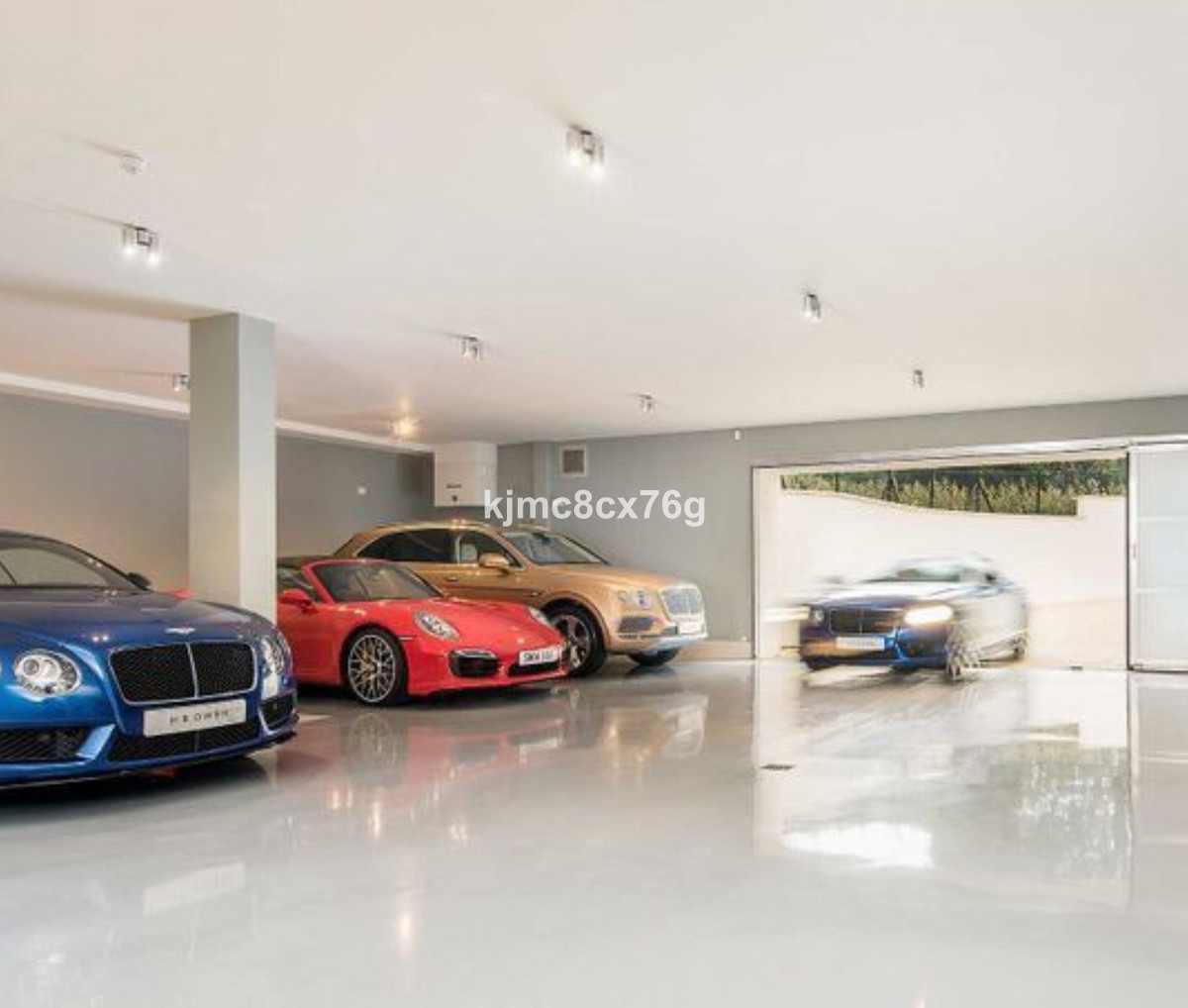 Se vende Villa - Chalet de 5 dormitorios en Costa Del Sol, Málaga, España