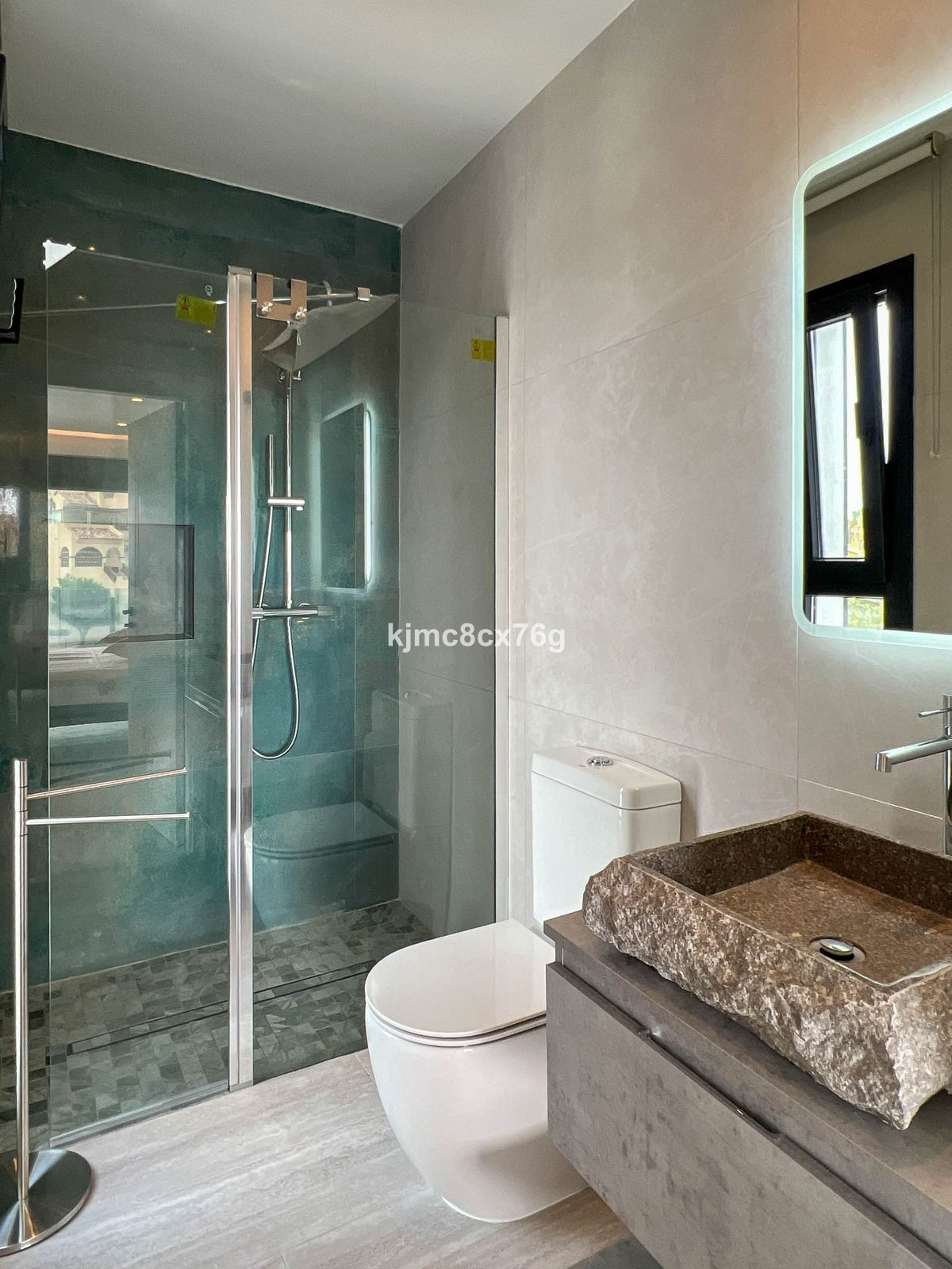 Se vende Villa - Chalet de 5 dormitorios en Costa Del Sol, Málaga, España