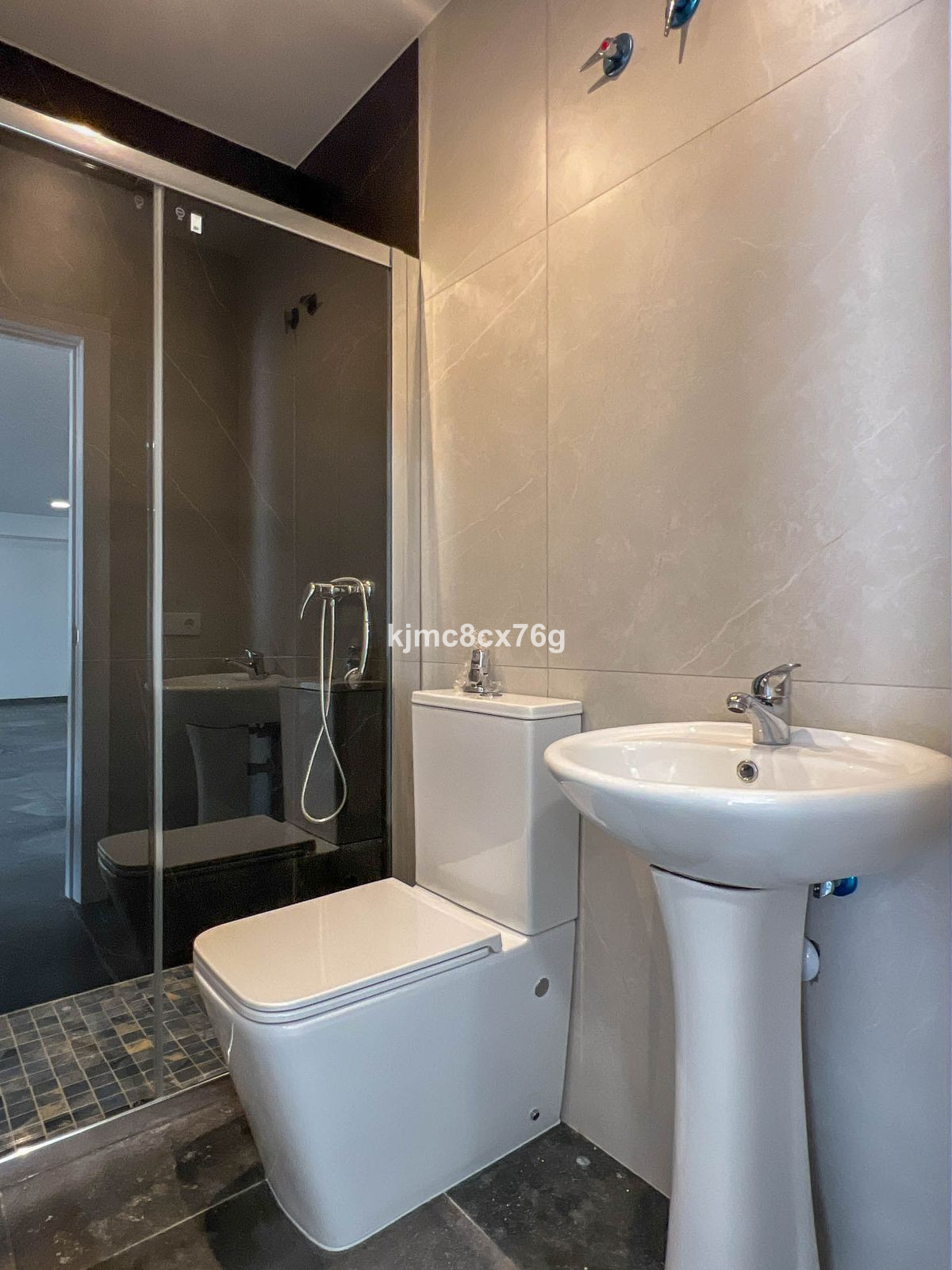 Se vende Villa - Chalet de 5 dormitorios en Costa Del Sol, Málaga, España