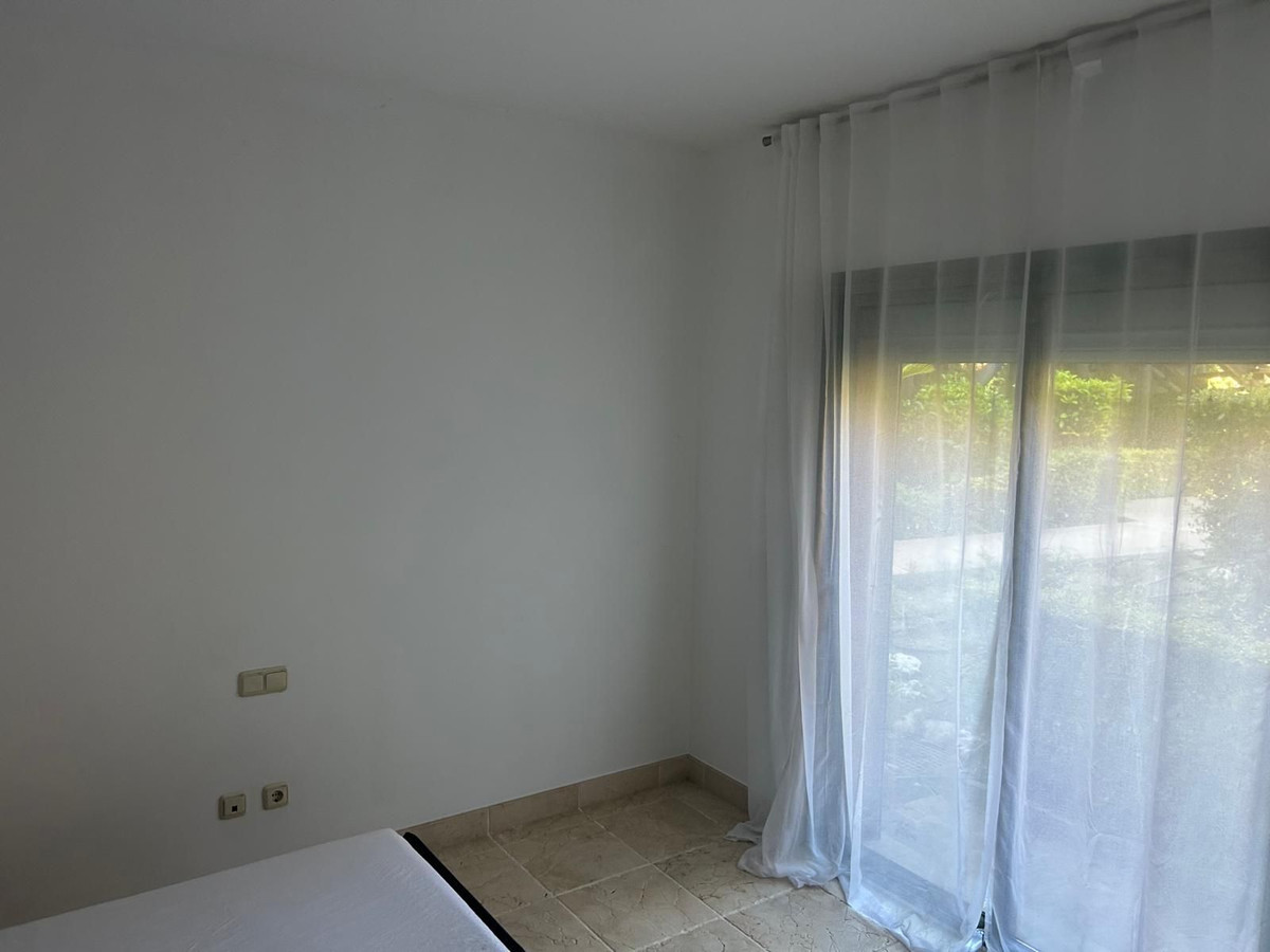 3 Bed Apartment for sale in Benahavís Costa Del Sol, Málaga, Spain