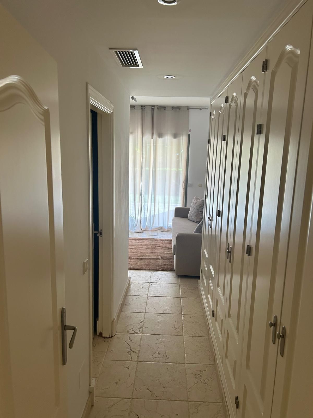 3 Bed Apartment for sale in Benahavís Costa Del Sol, Málaga, Spain